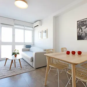 https://carihuela-beach-by-madflats-collection.hotelsinnerja.org